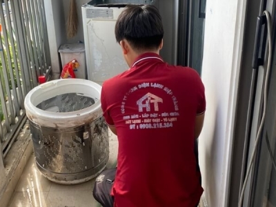 Máy giặt có mùi hôi – Nguyên nhân và cách khắc phục hiệu quả